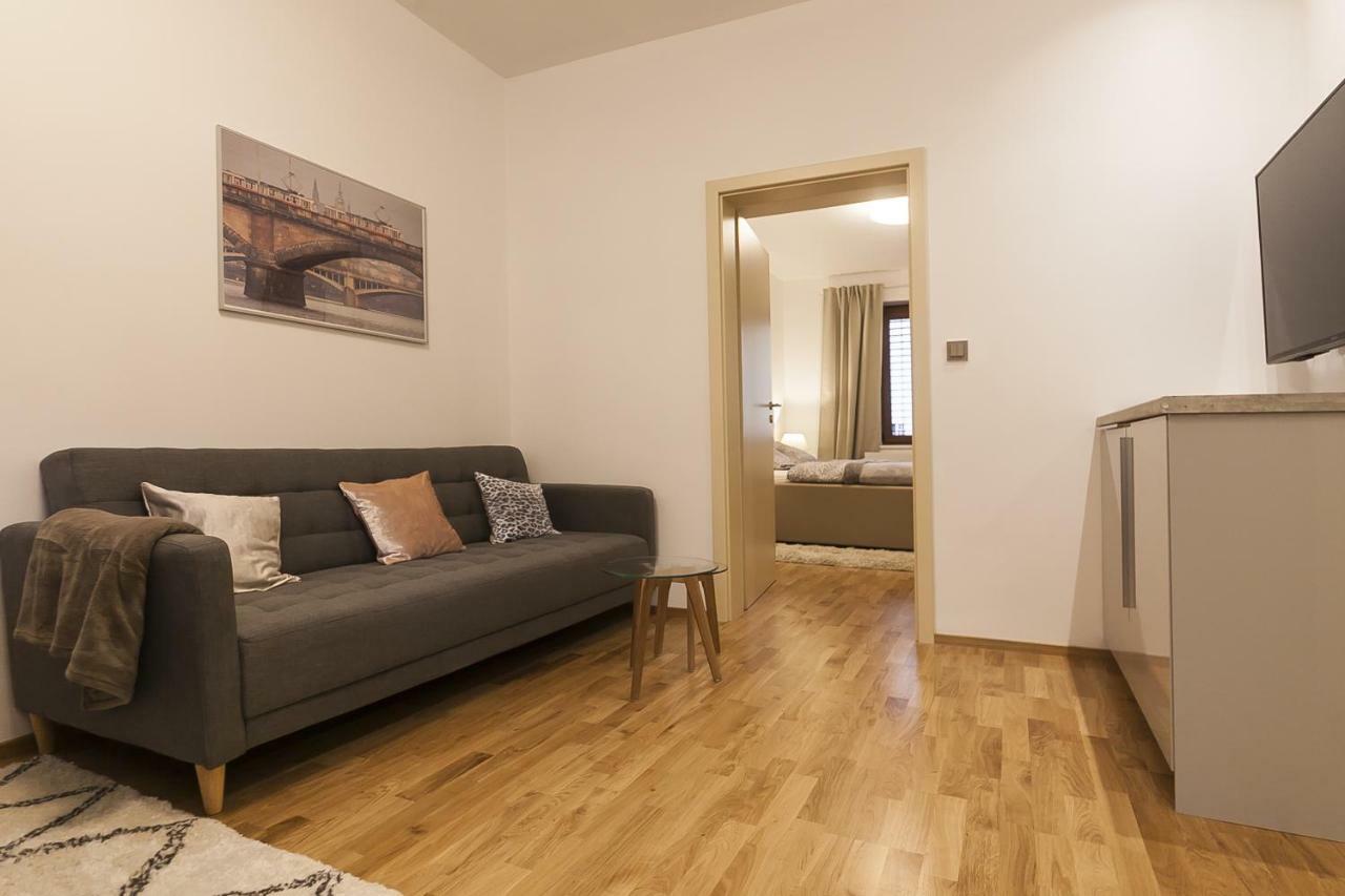 Expat House Apartmán *