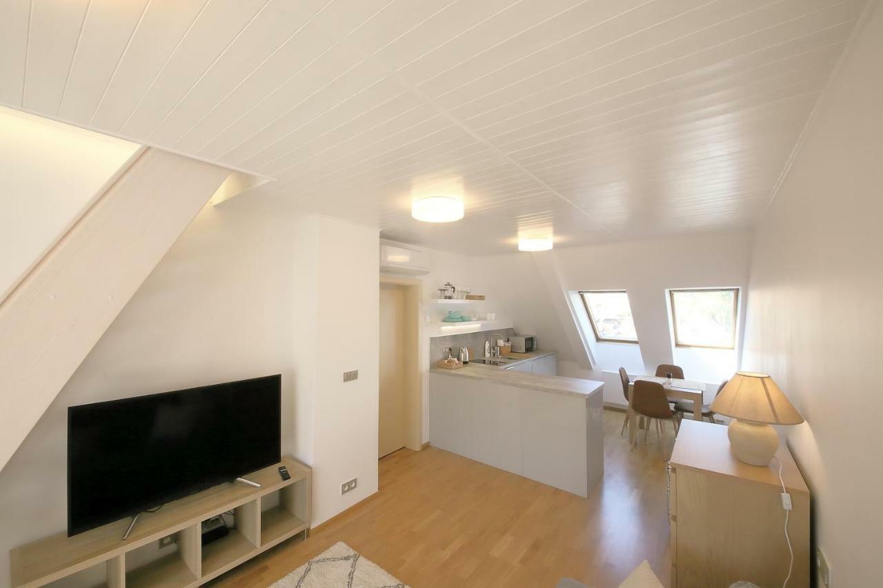Expat House Apartmán *